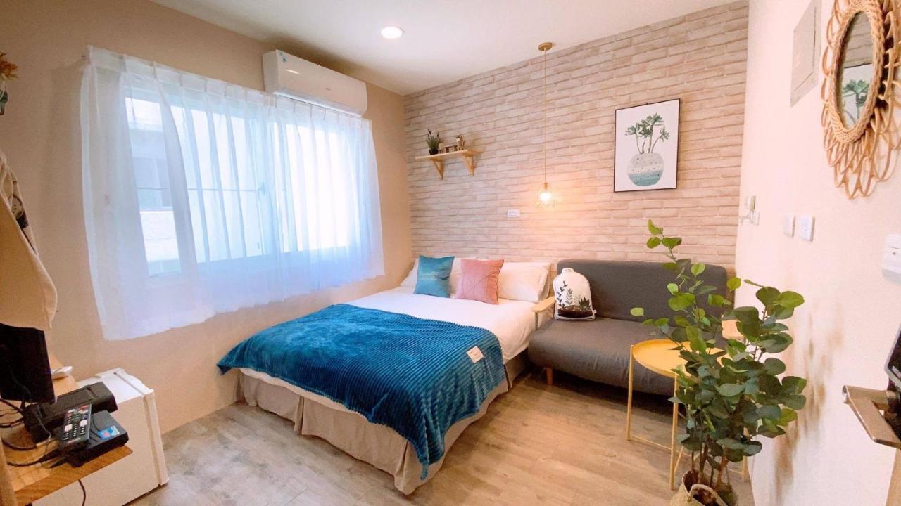 Bed and Breakfast Funky Song Tainan Exterior foto